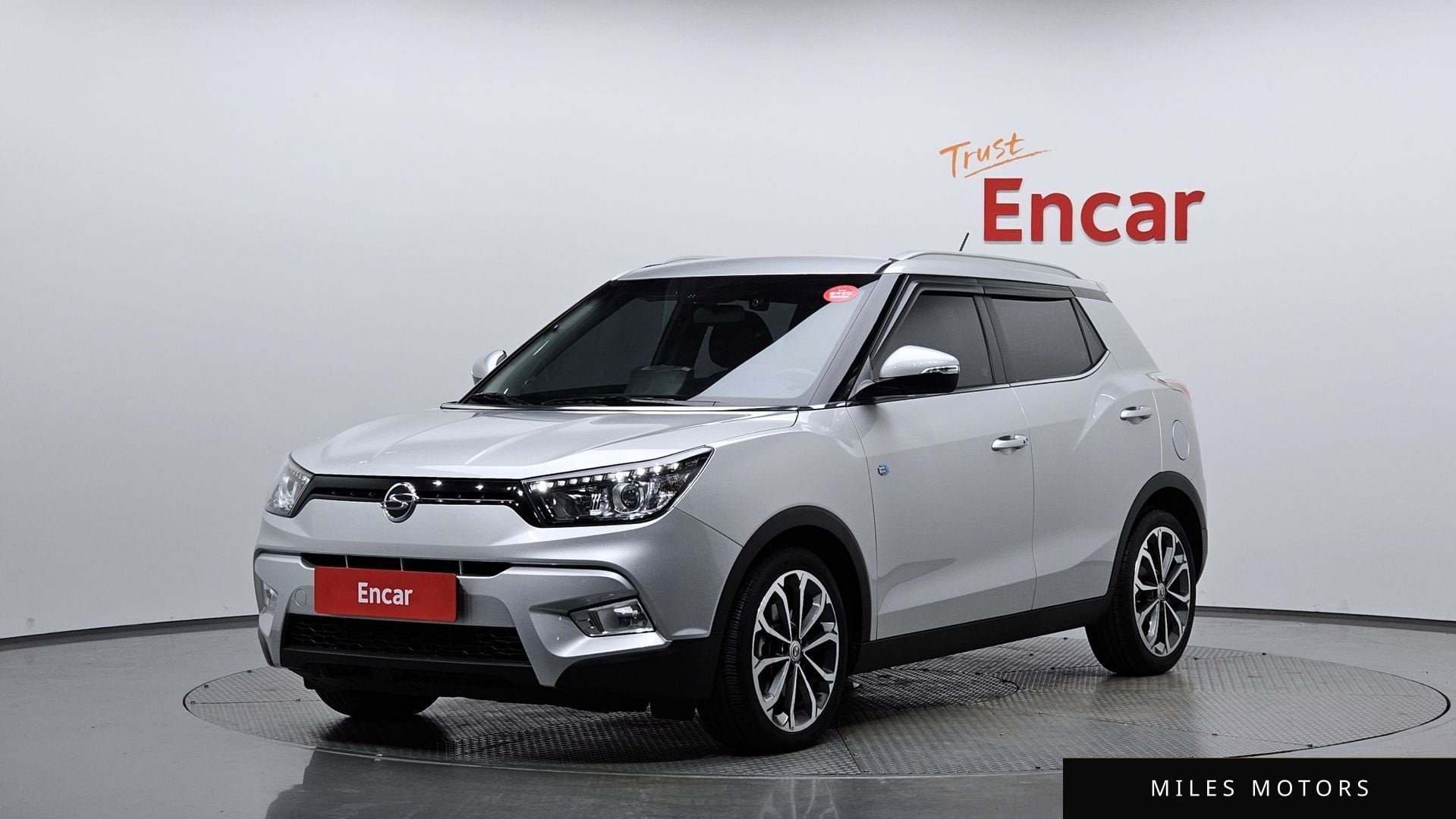 KG Mobility Tivoli 2017 — фото 1 из 12