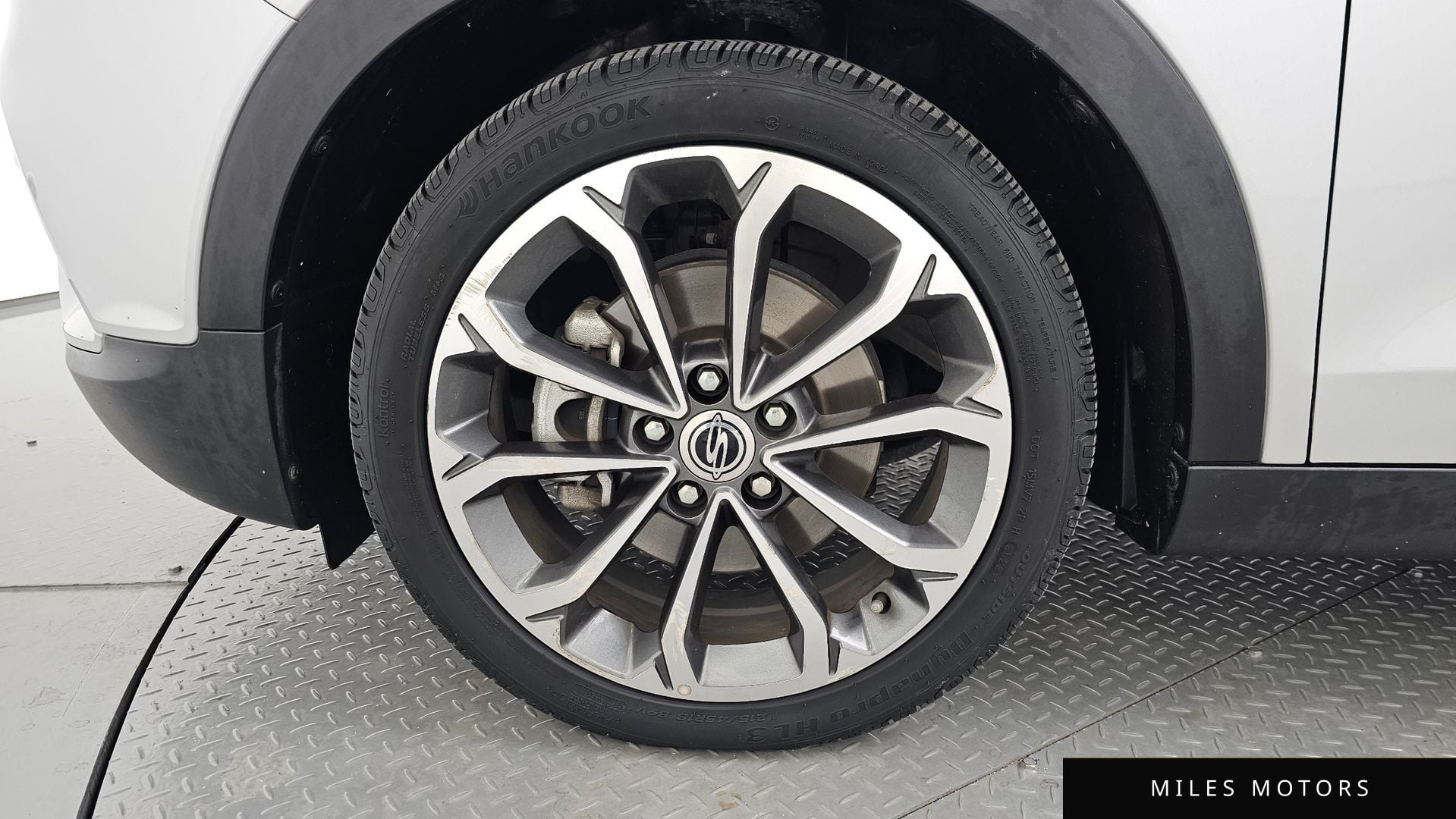 KG Mobility Tivoli 2017 — миниатюра 5