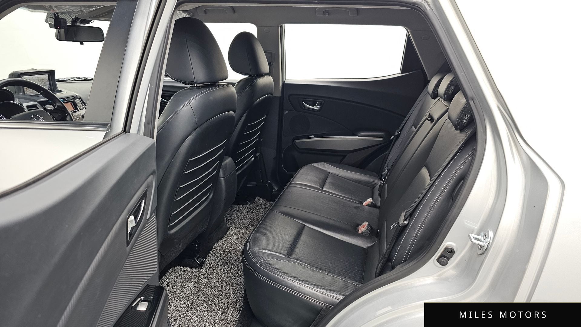 KG Mobility Tivoli 2017 — миниатюра 11