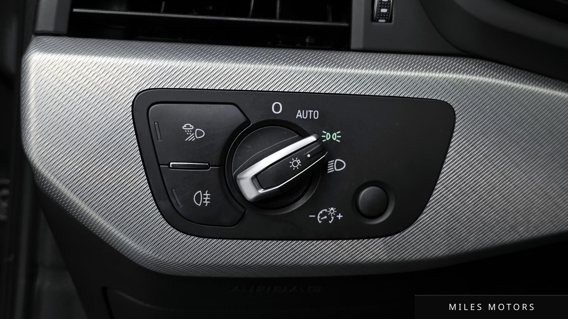 Audi A4 (B9) 2020 — миниатюра 18