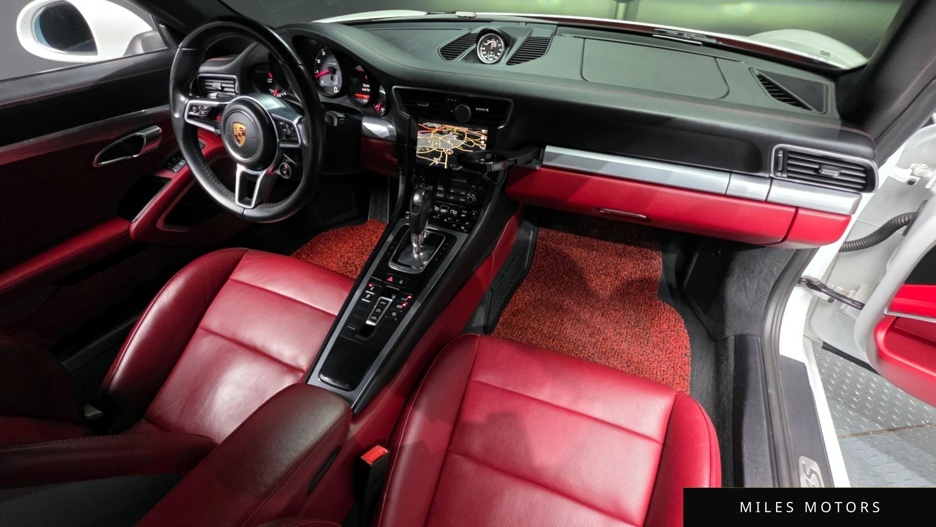 Porsche 911 2017 — миниатюра 7