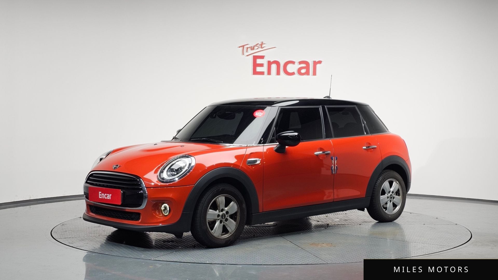 MINI Cooper 2021 — фото 1 из 12