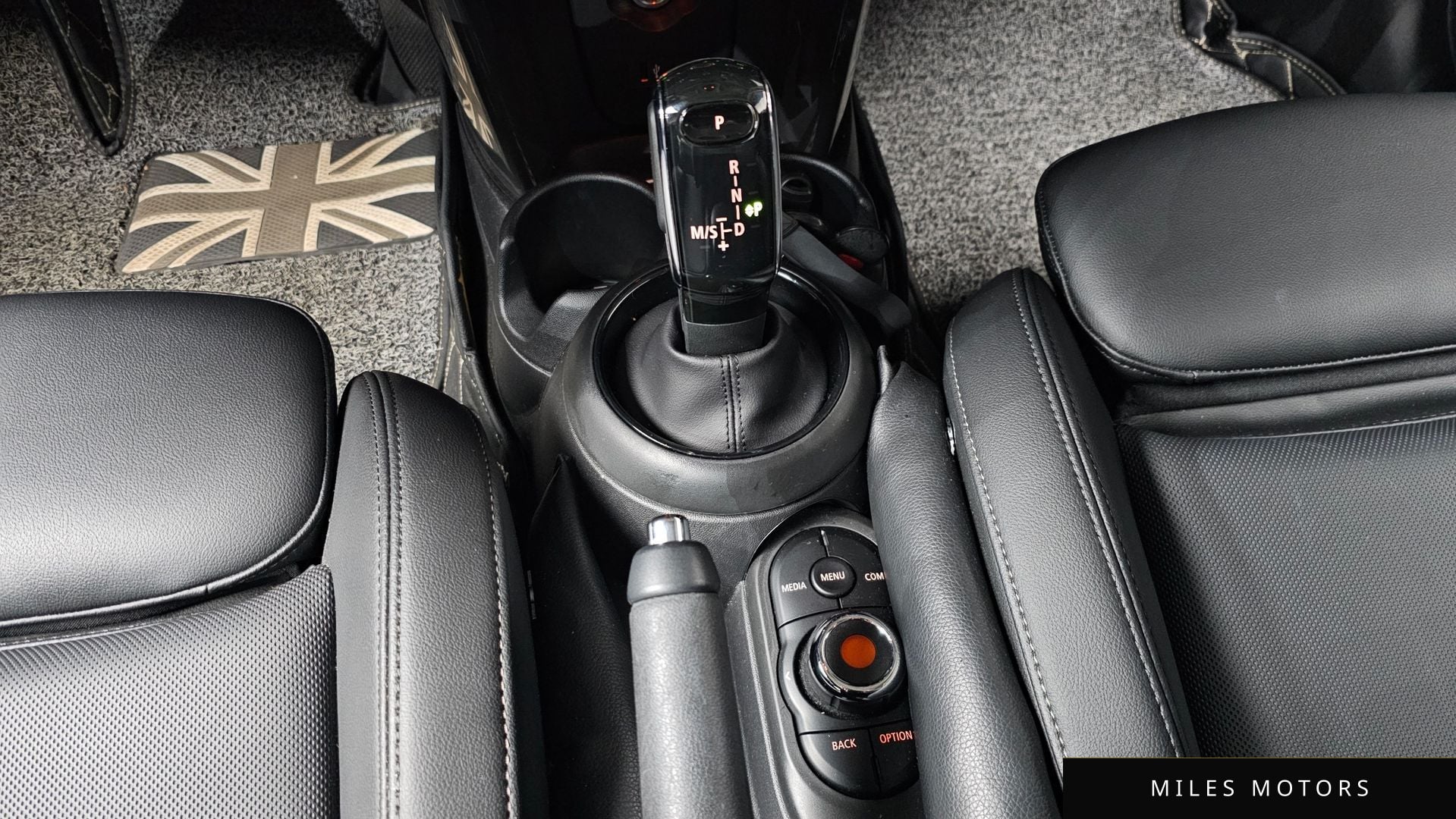 MINI Cooper 2021 — миниатюра 9
