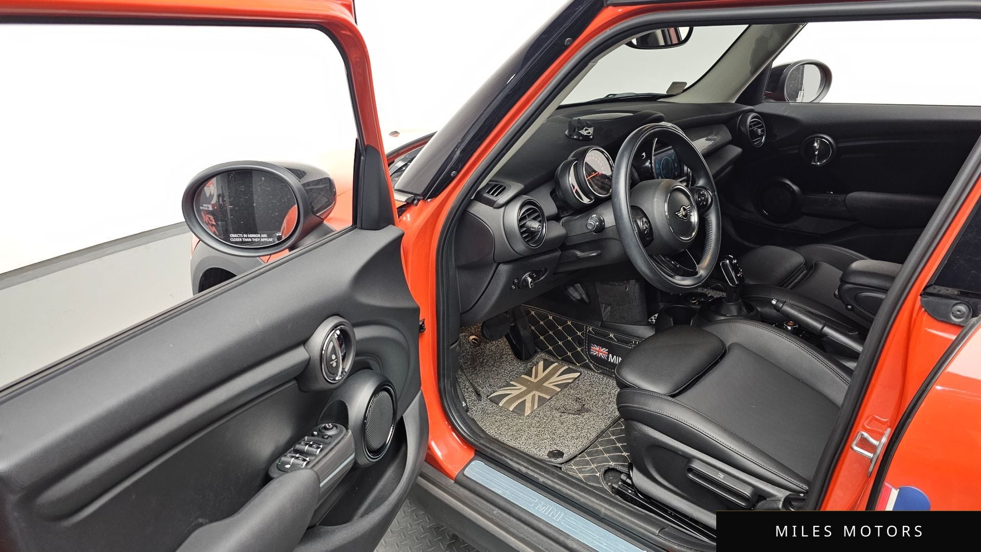 MINI Cooper 2021 — миниатюра 11