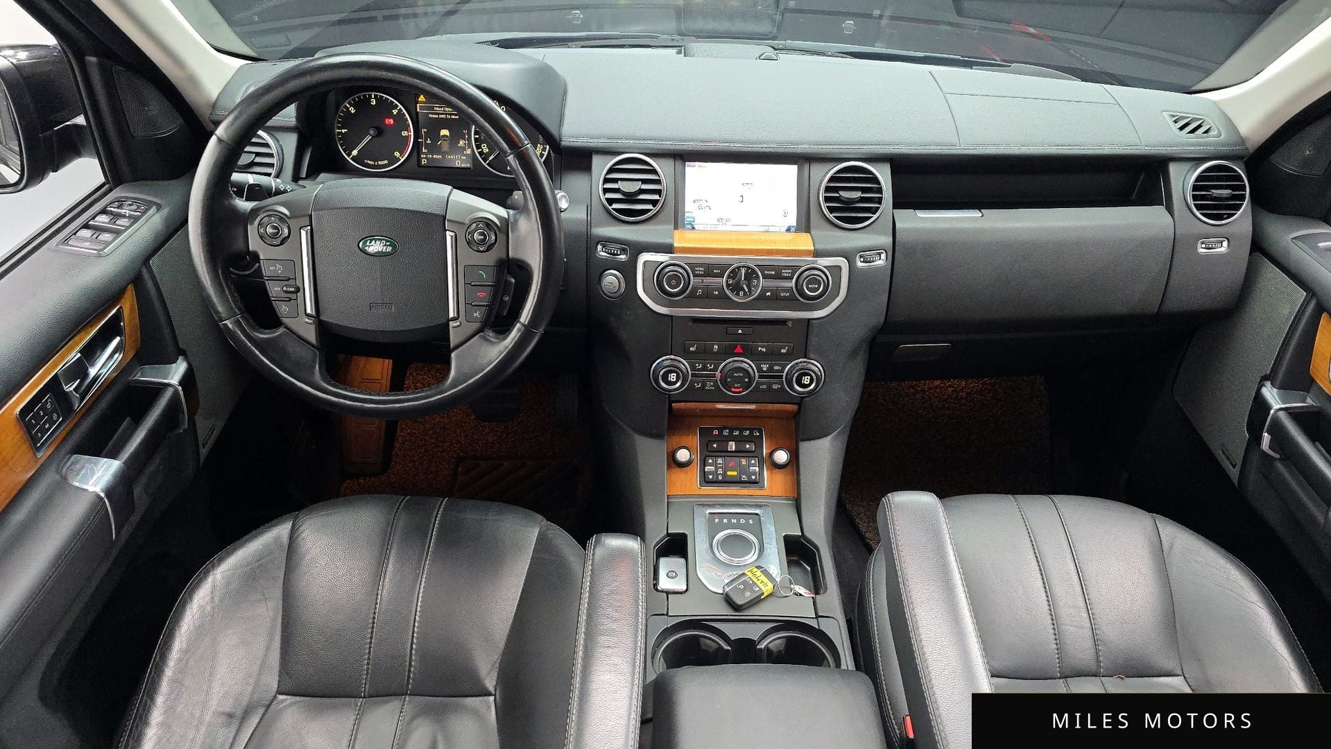 Land Rover Discovery 2013 — миниатюра 7