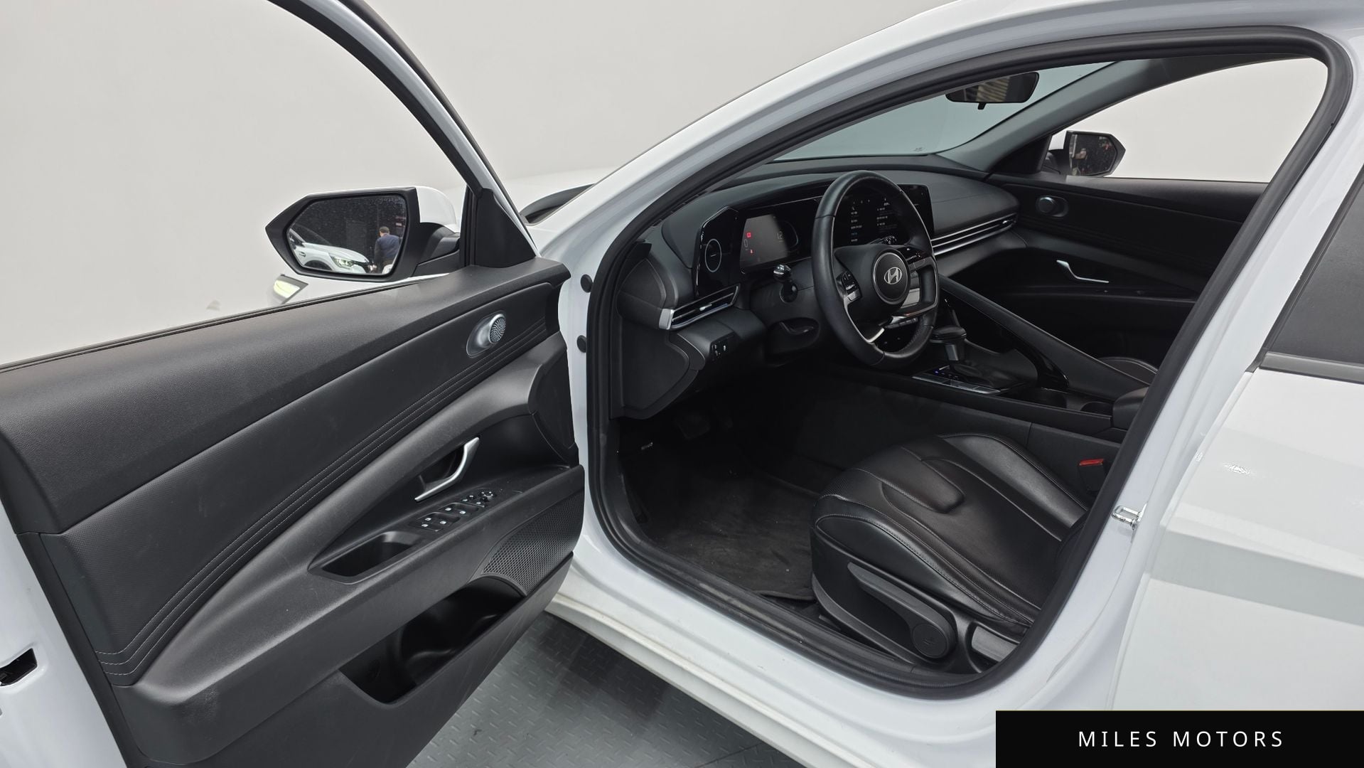 Hyundai AVANTE 2024 — миниатюра 11