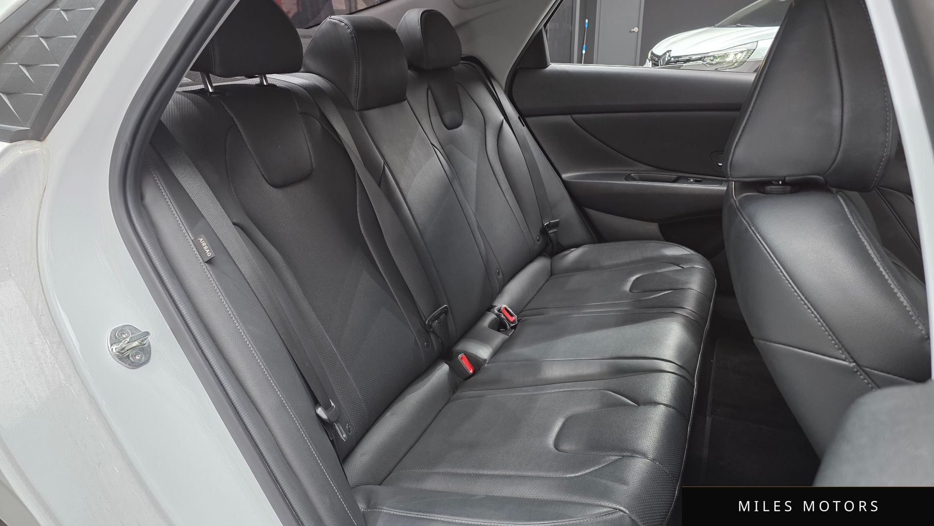 Hyundai AVANTE 2024 — миниатюра 12