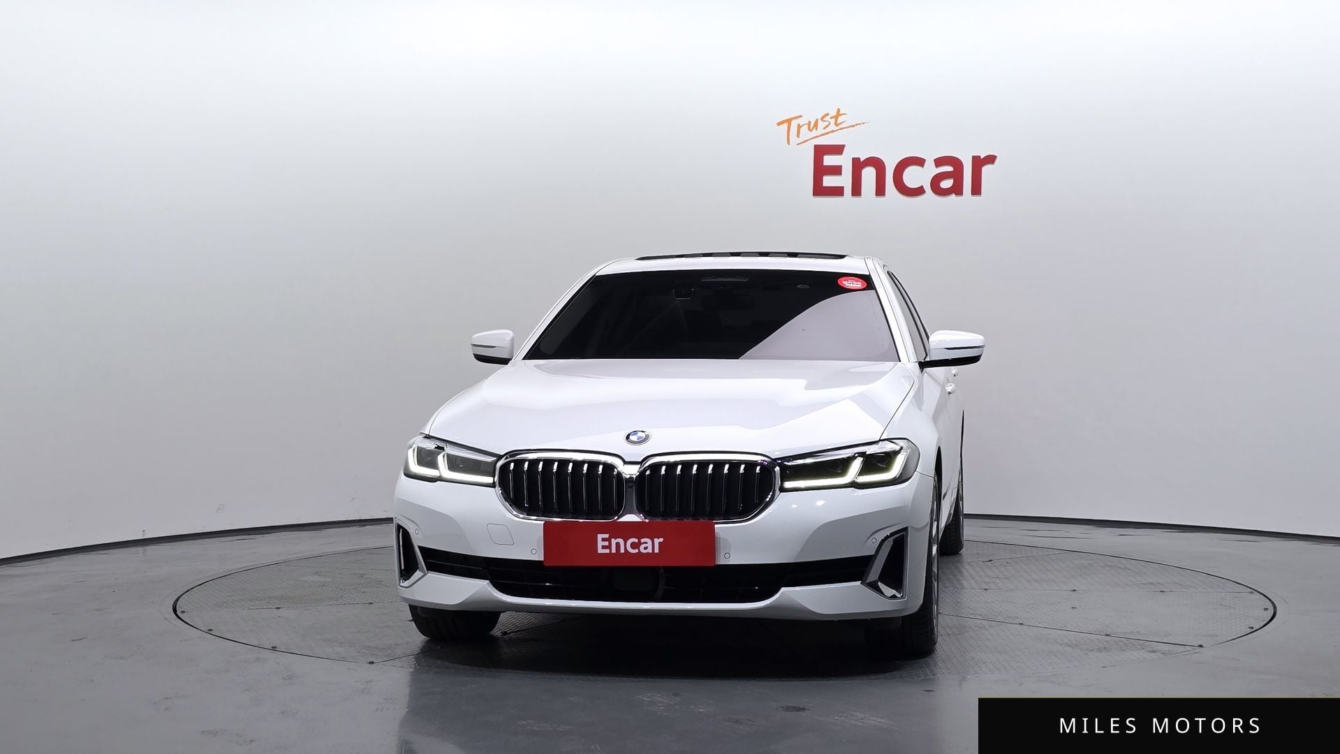 BMW 5 Series (G30) 2021 — миниатюра 3