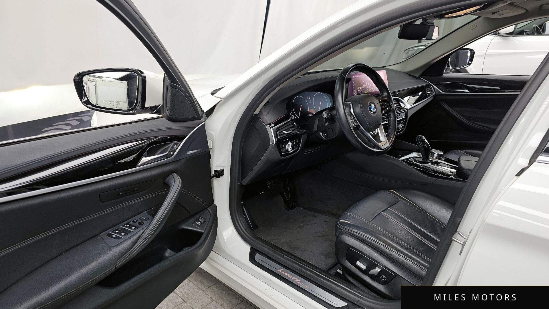 BMW 5시리즈 (G30) 2019 — миниатюра 10