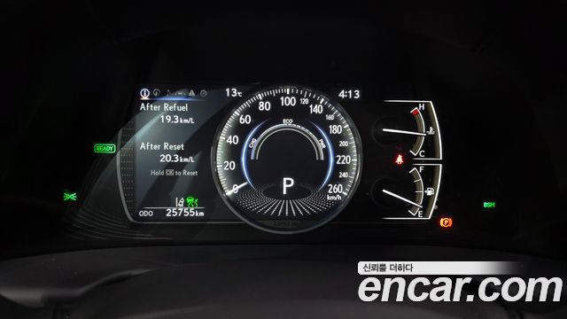 Лексус ES300h 2020 — миниатюра 8