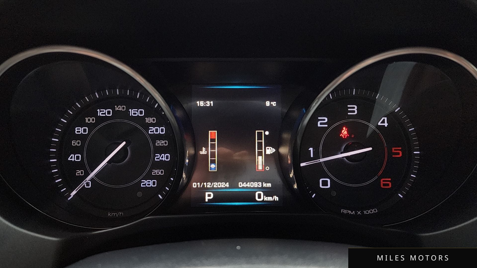 Jaguar XE 2016 — миниатюра 8