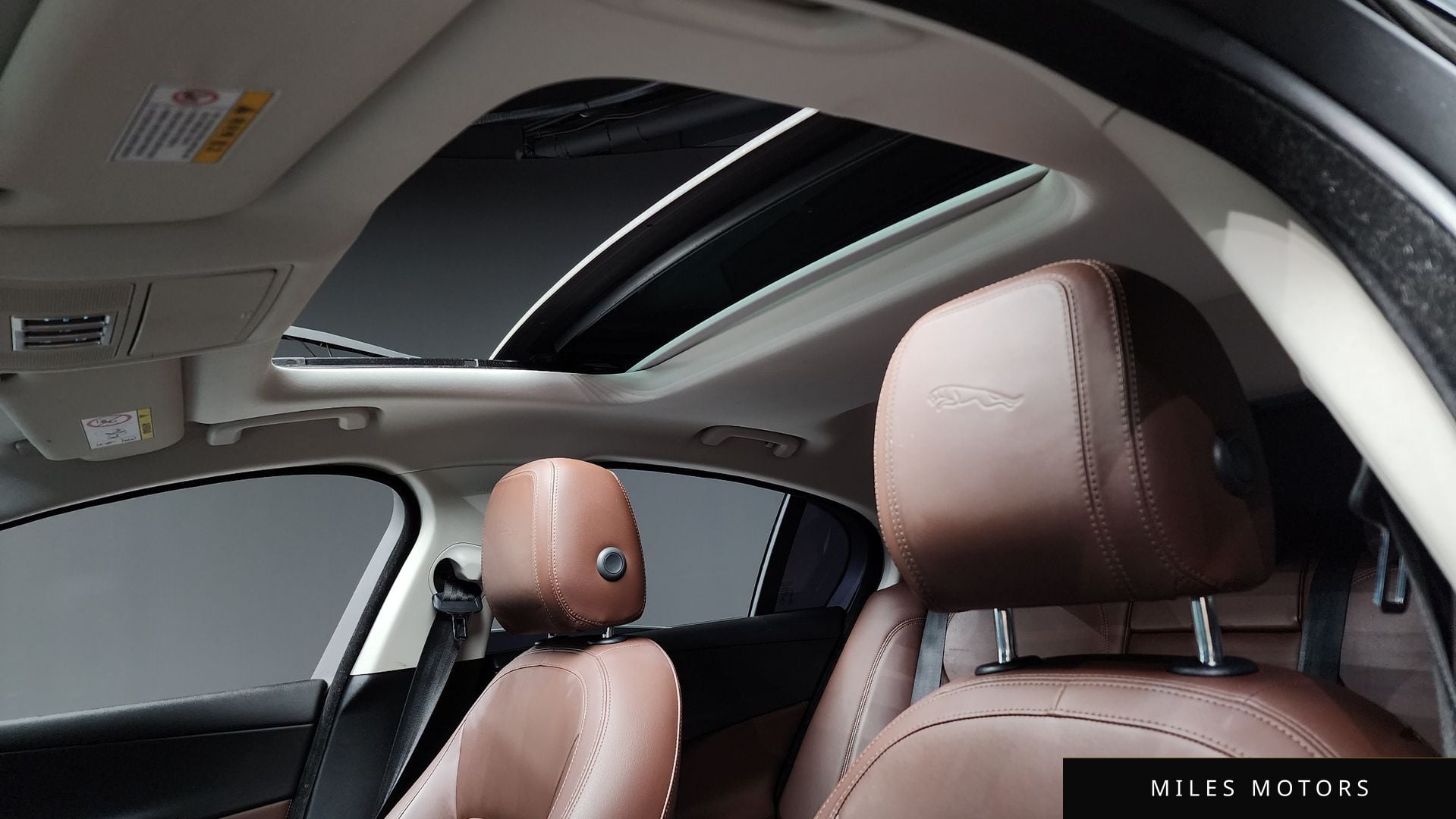 Jaguar XE 2016 — миниатюра 17