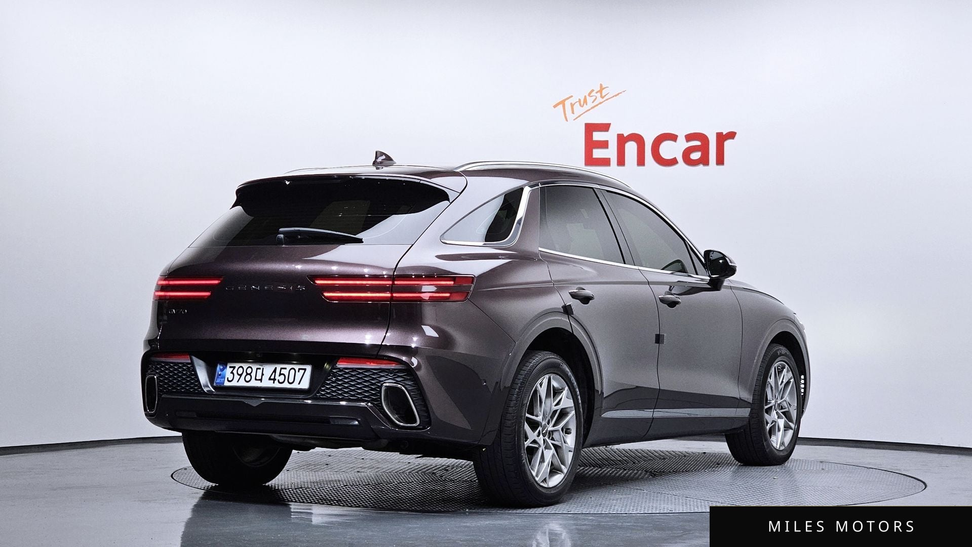Genesis GV70 2022 — миниатюра 2