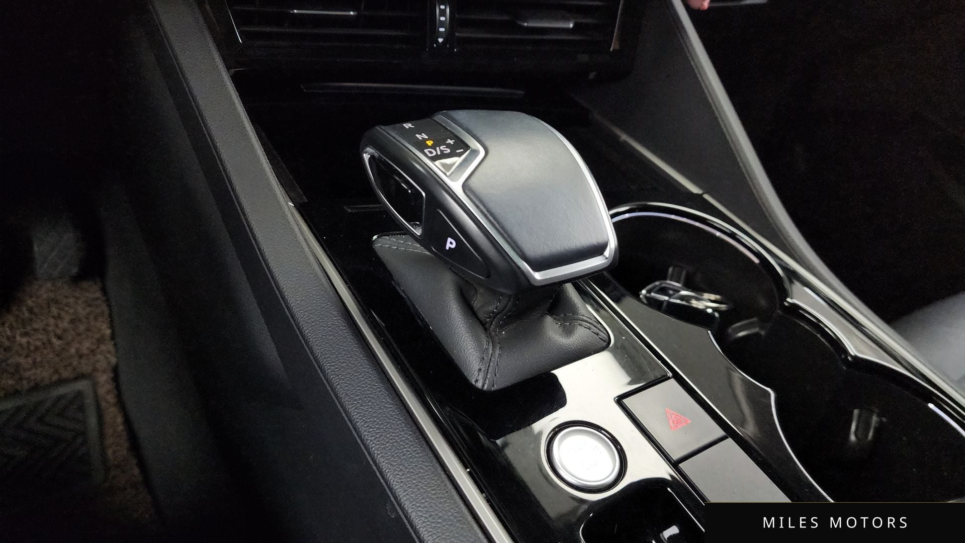 Volkswagen Touareg 2021 — миниатюра 9