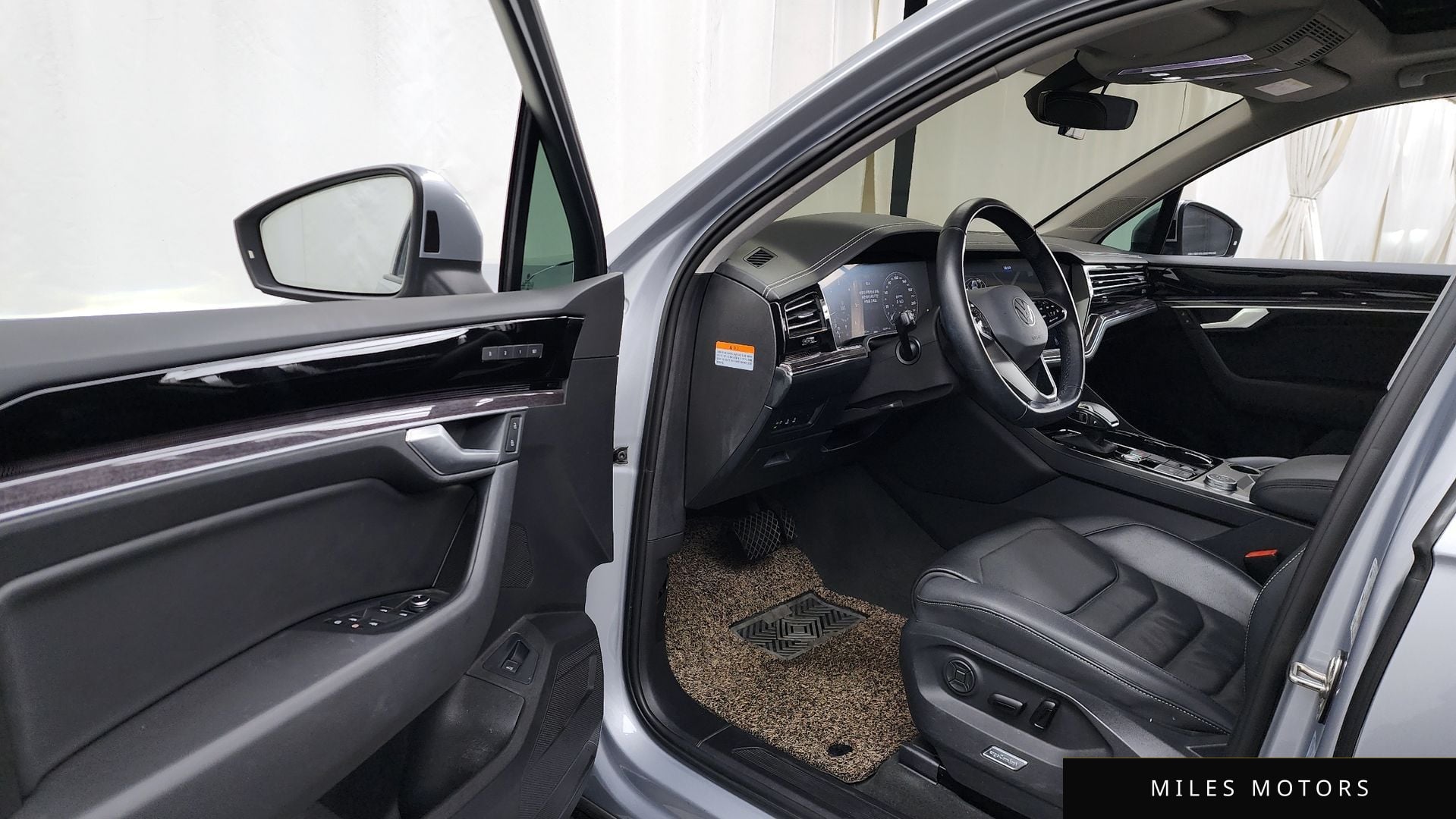 Volkswagen Touareg 2021 — миниатюра 10