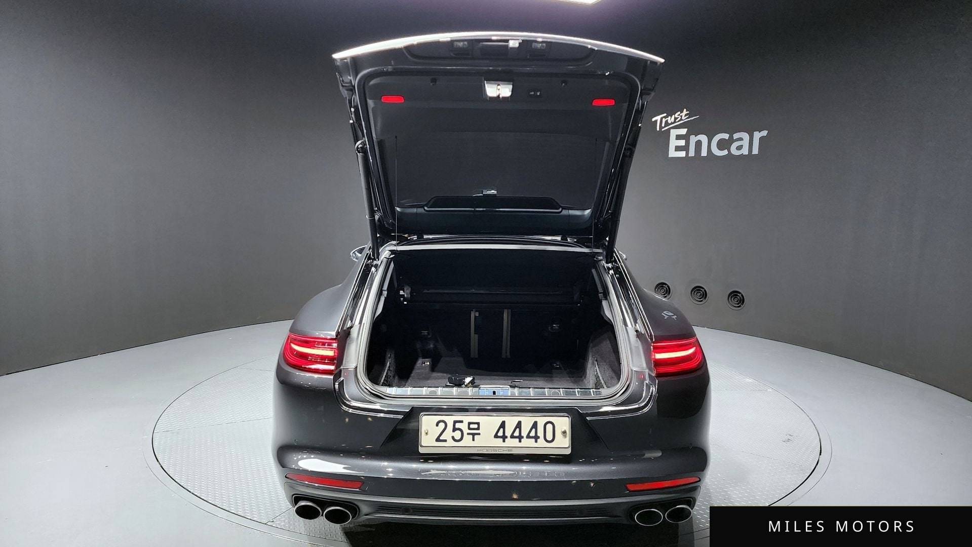 Porsche 파나메라 (971) 2018 — миниатюра 18