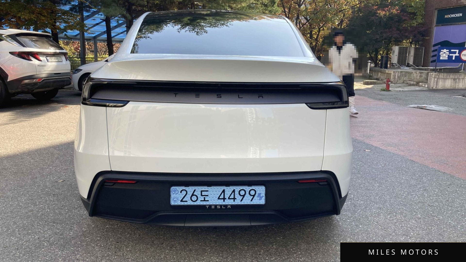 Tesla Model Y 2025 — миниатюра 7