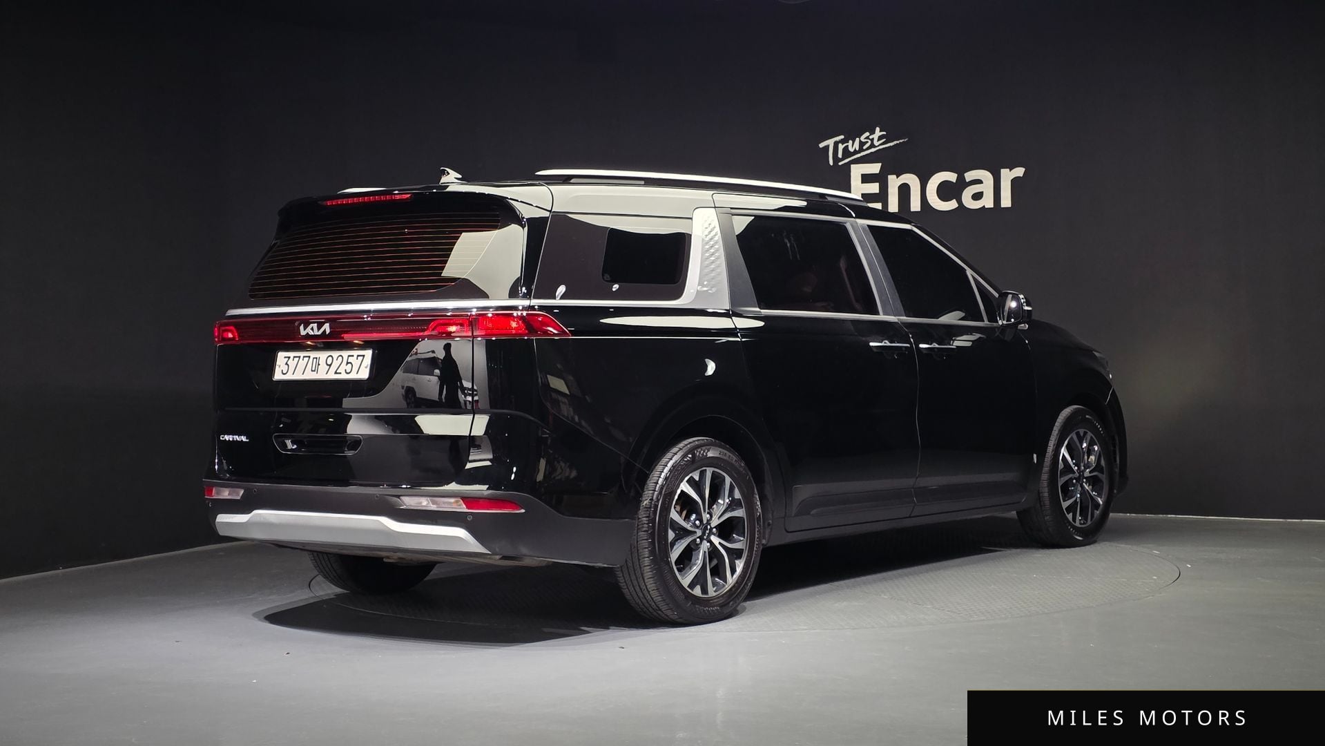 Kia Carnival 2022 — миниатюра 2