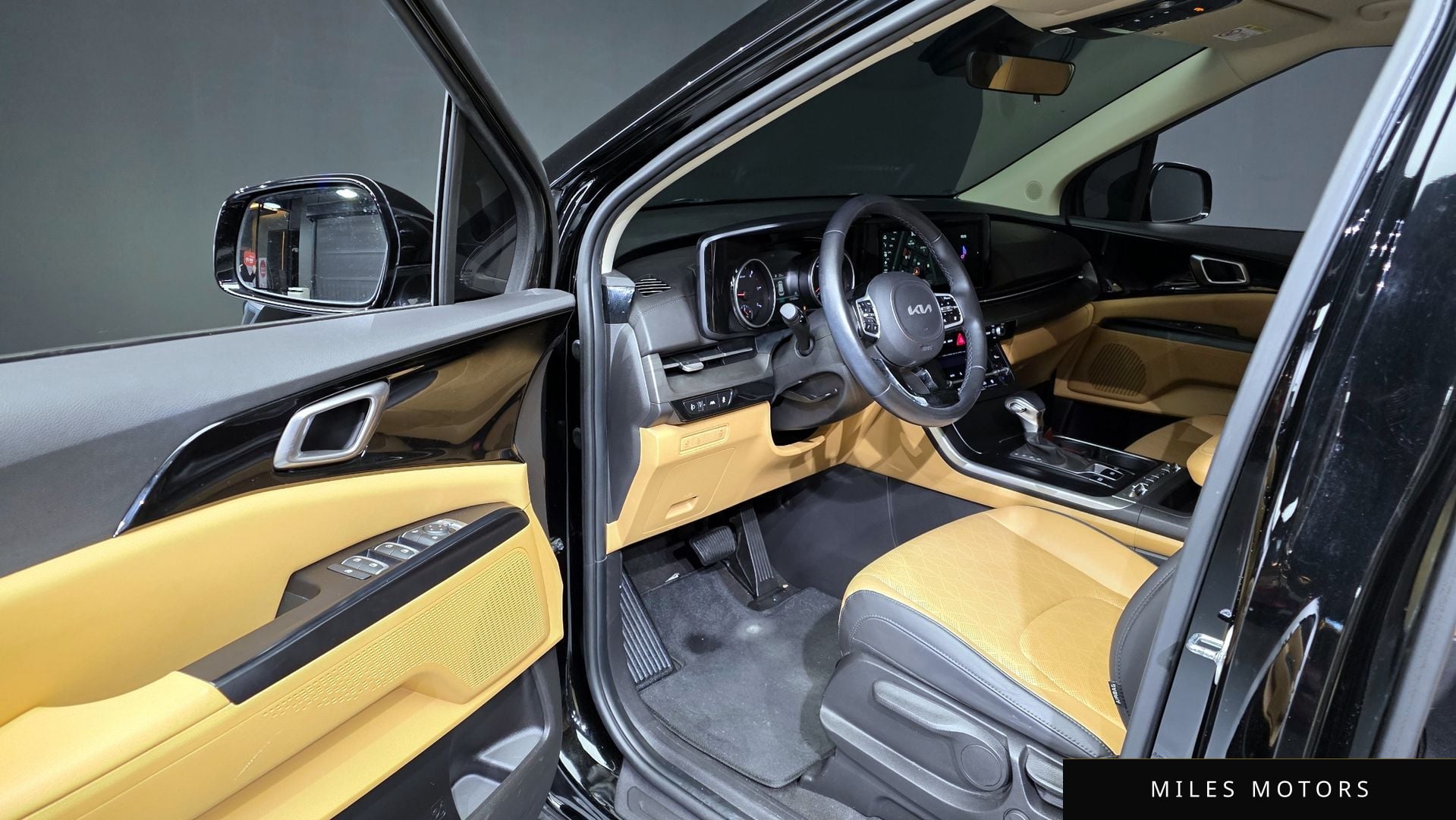 Kia Carnival 2022 — миниатюра 10