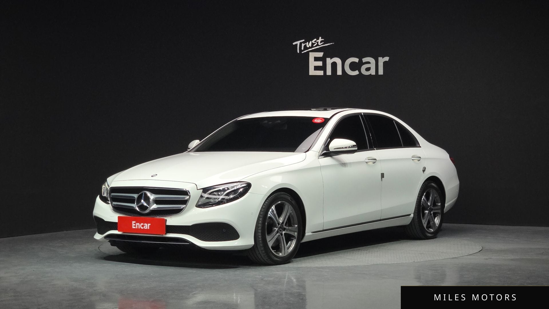 Mercedes-Benz E-Class W213 2017 — фото 1 из 12