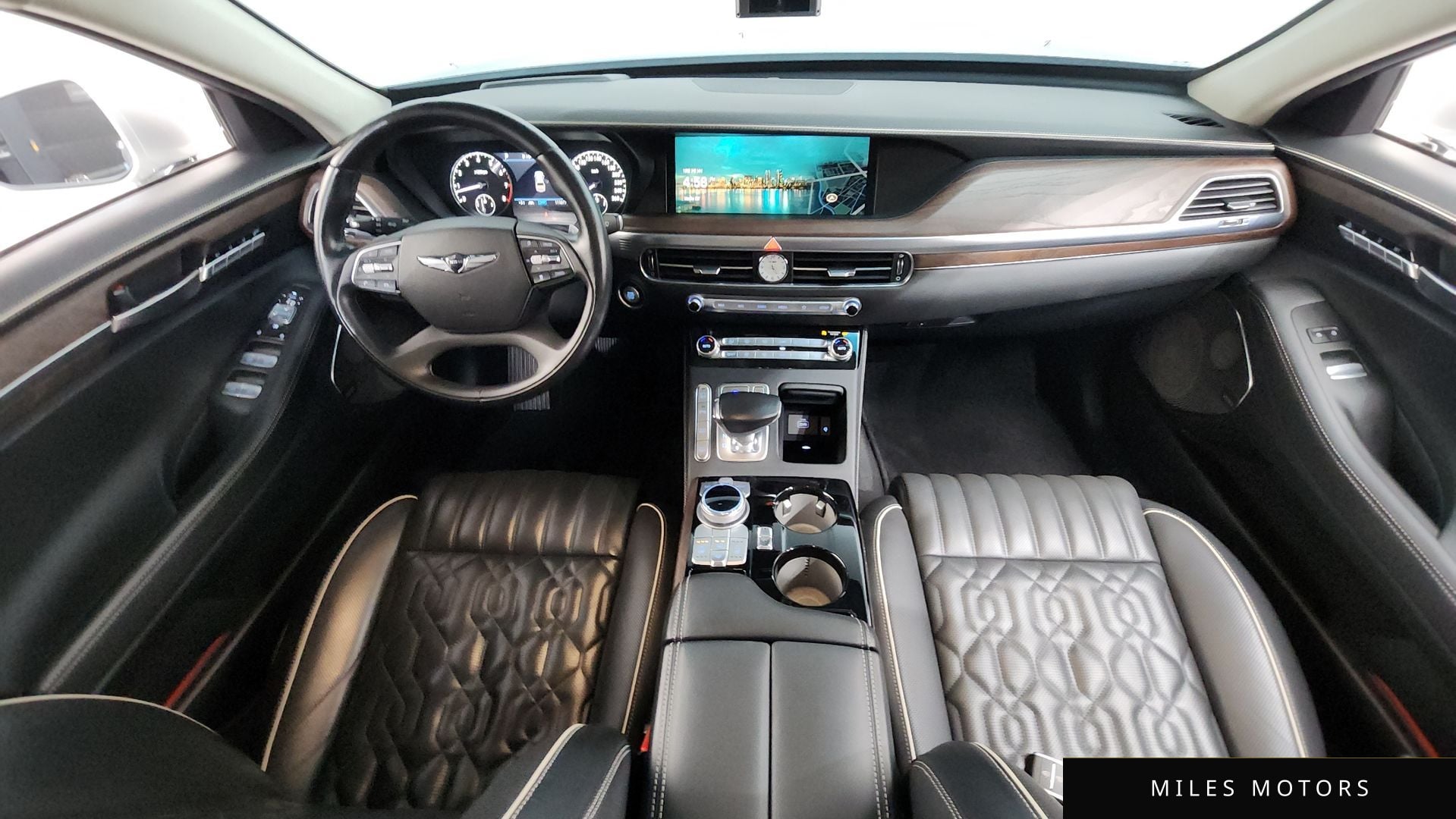 Genesis G90 2019 — миниатюра 7