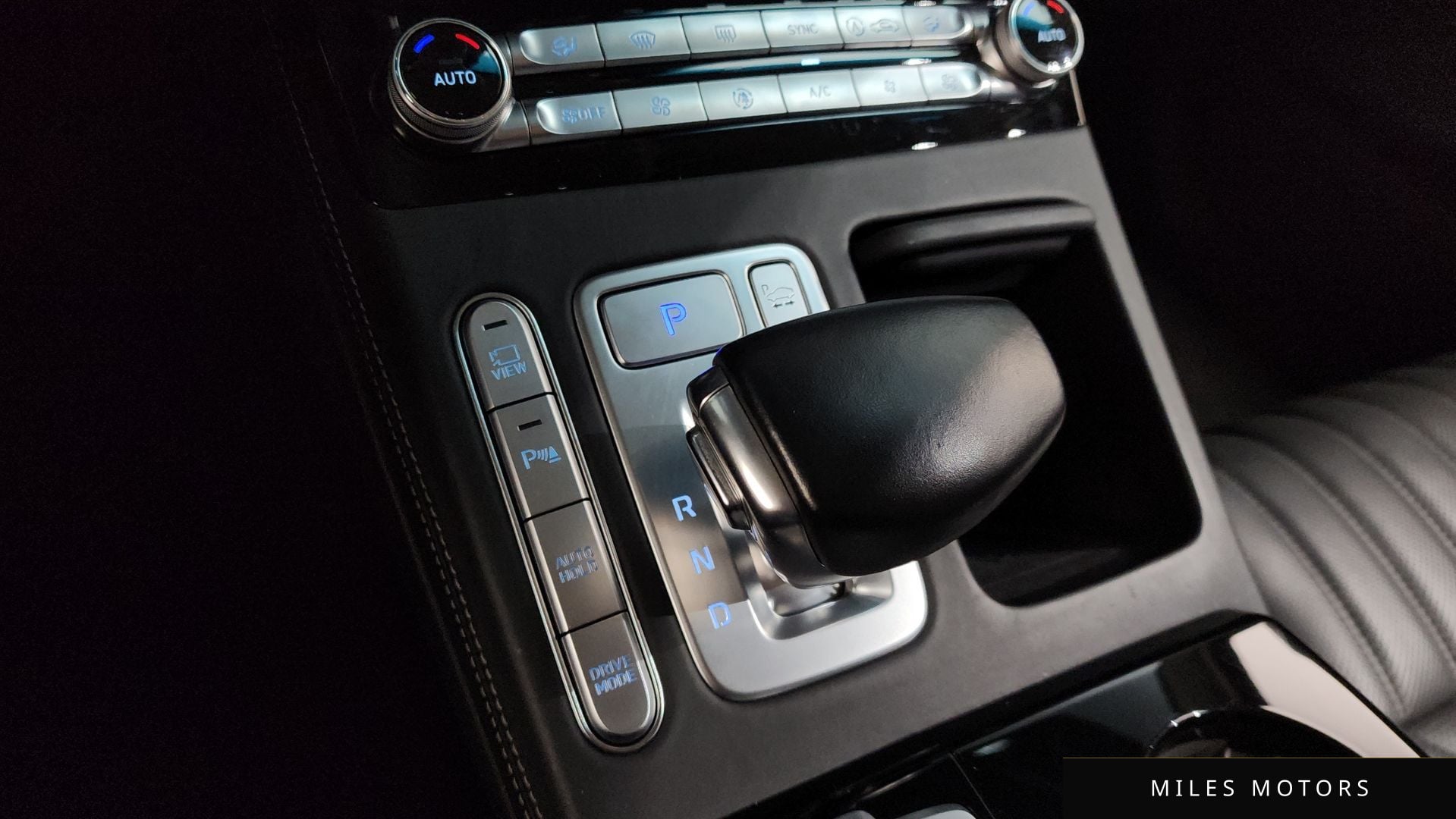Genesis G90 2019 — миниатюра 9