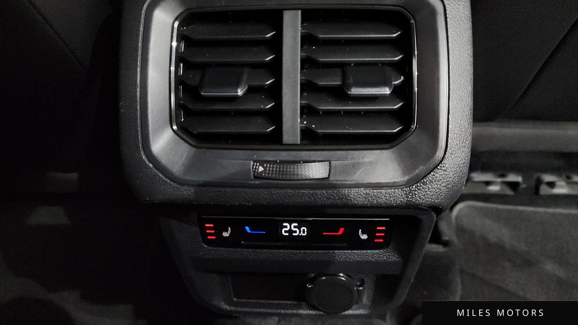 Volkswagen Tiguan 2022 — миниатюра 19