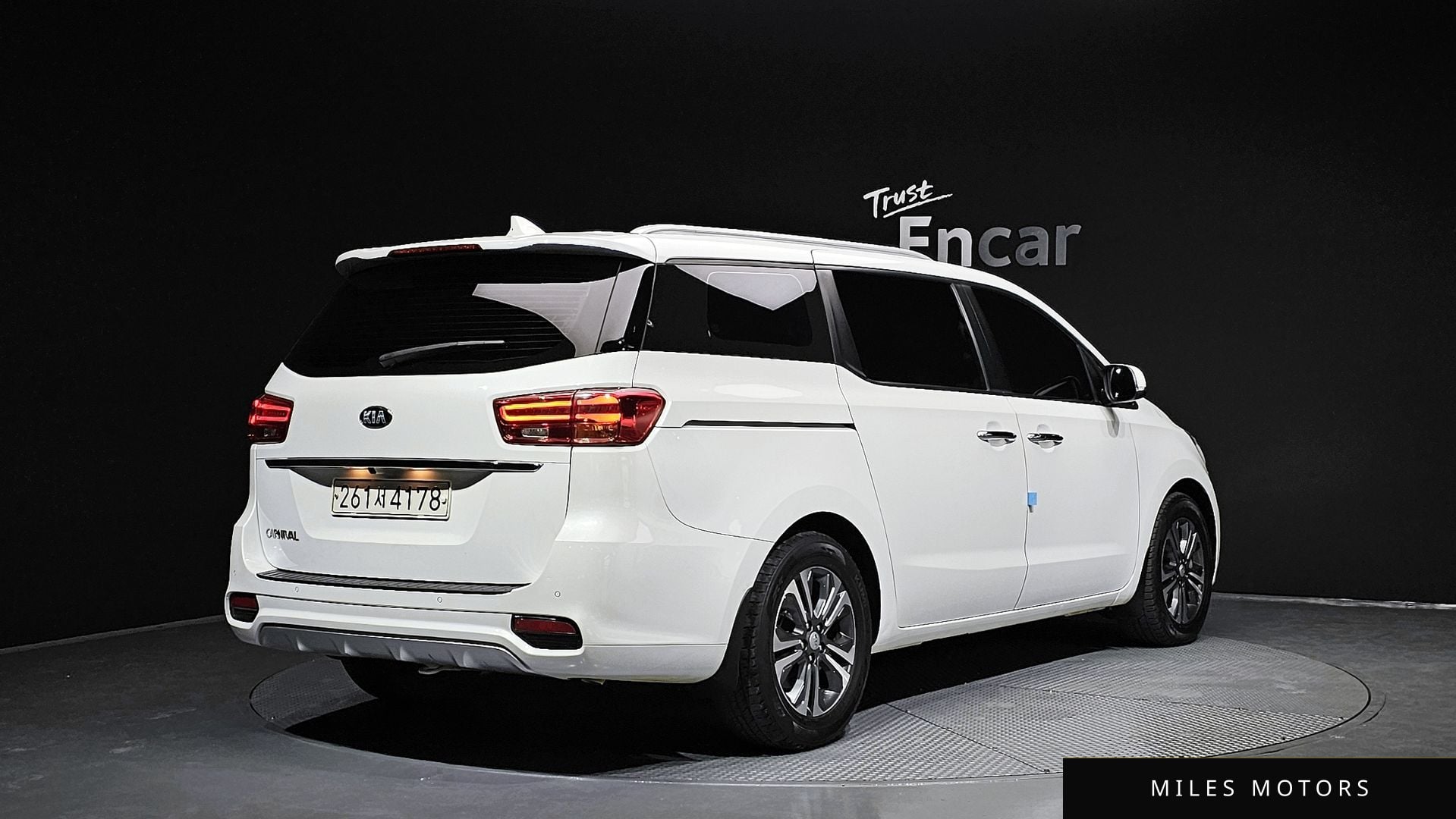 Kia Canival 2020 — миниатюра 2