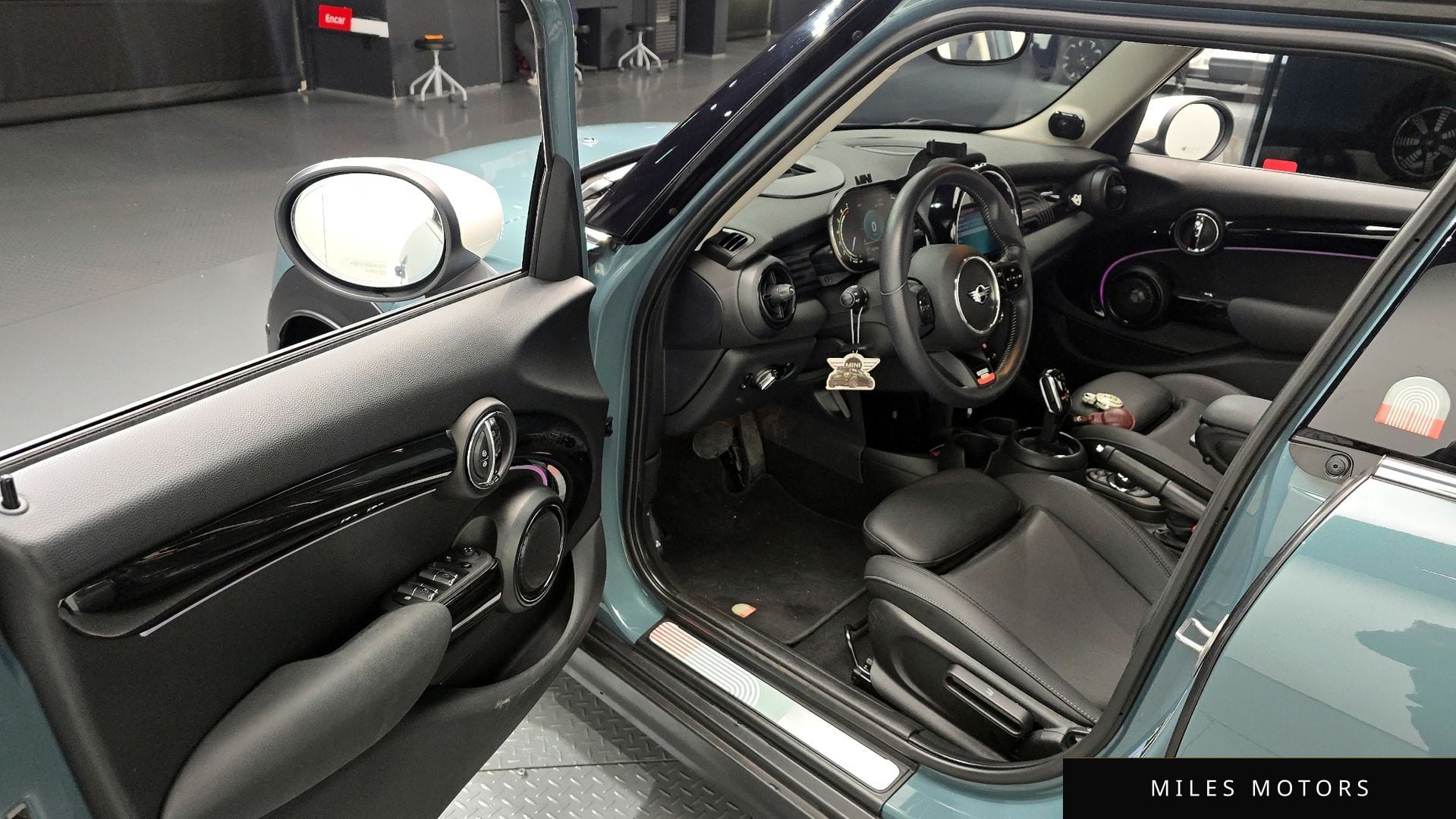 MINI 쿠퍼 S 2023 — миниатюра 10
