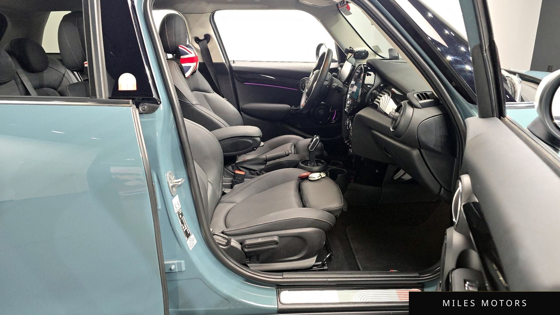 MINI 쿠퍼 S 2023 — миниатюра 11