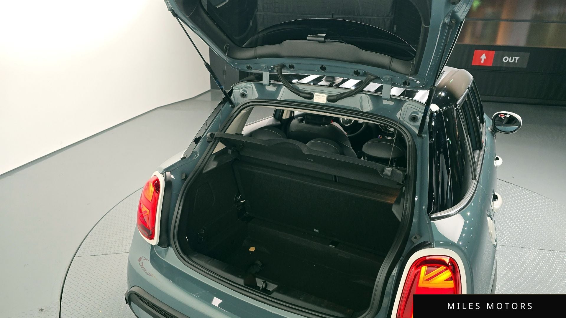MINI 쿠퍼 S 2023 — миниатюра 20