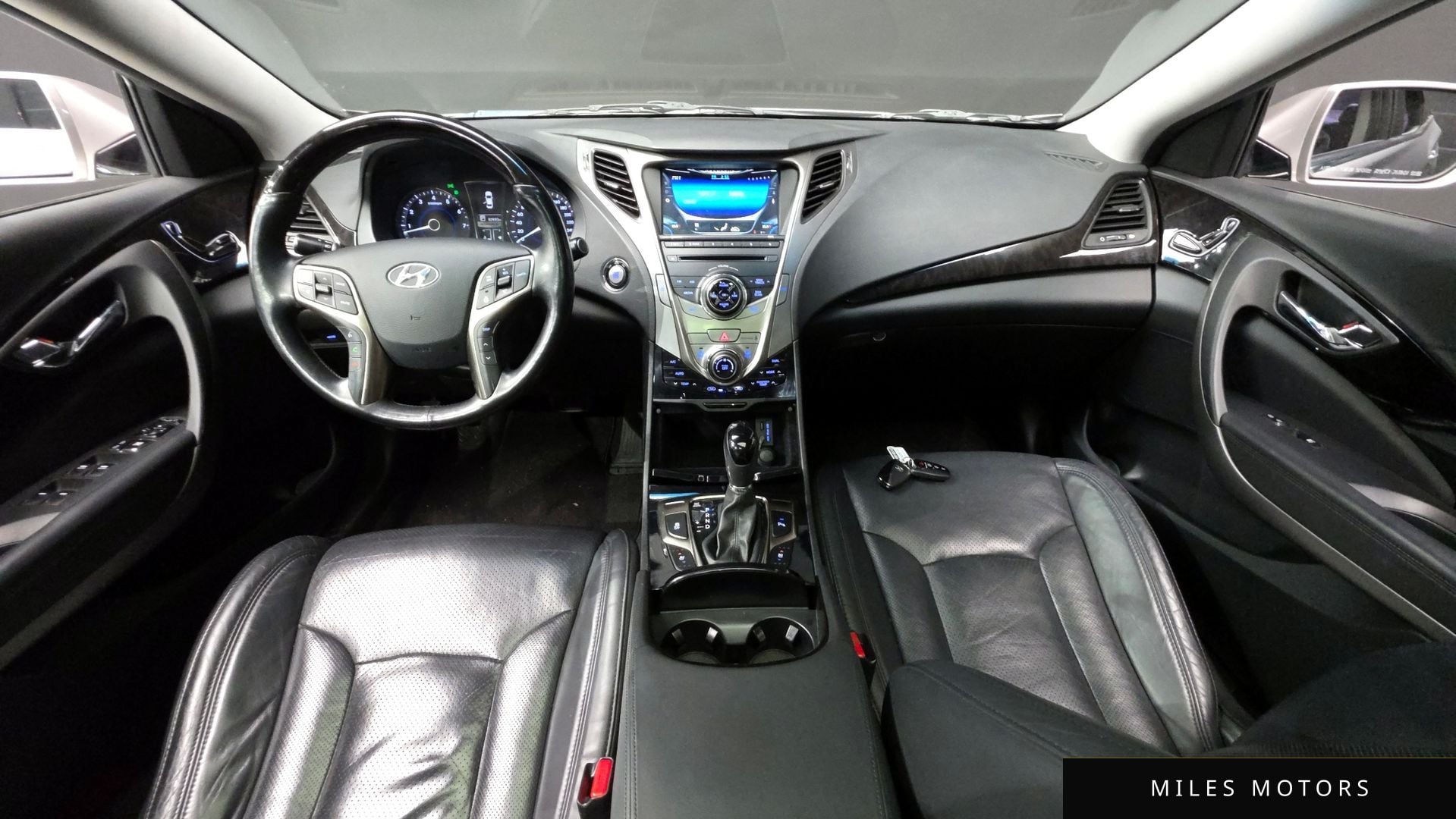 Hyundai Grandeur 2011 — миниатюра 7