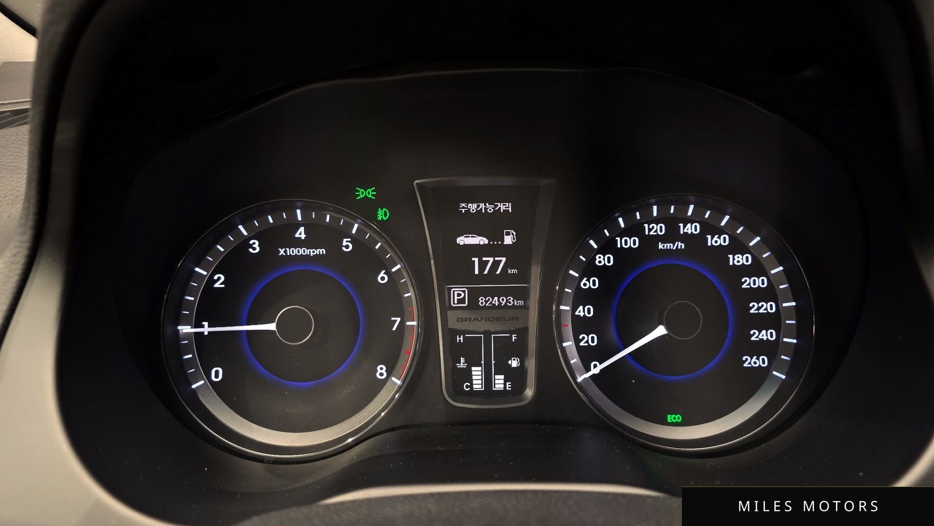 Hyundai Grandeur 2011 — миниатюра 8
