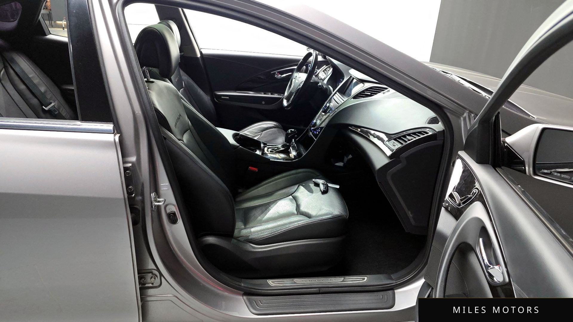 Hyundai Grandeur 2011 — миниатюра 11