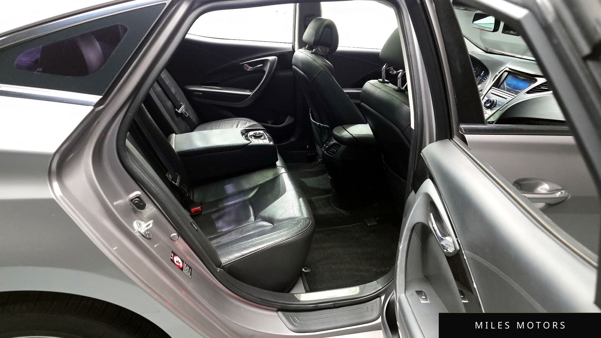 Hyundai Grandeur 2011 — миниатюра 12