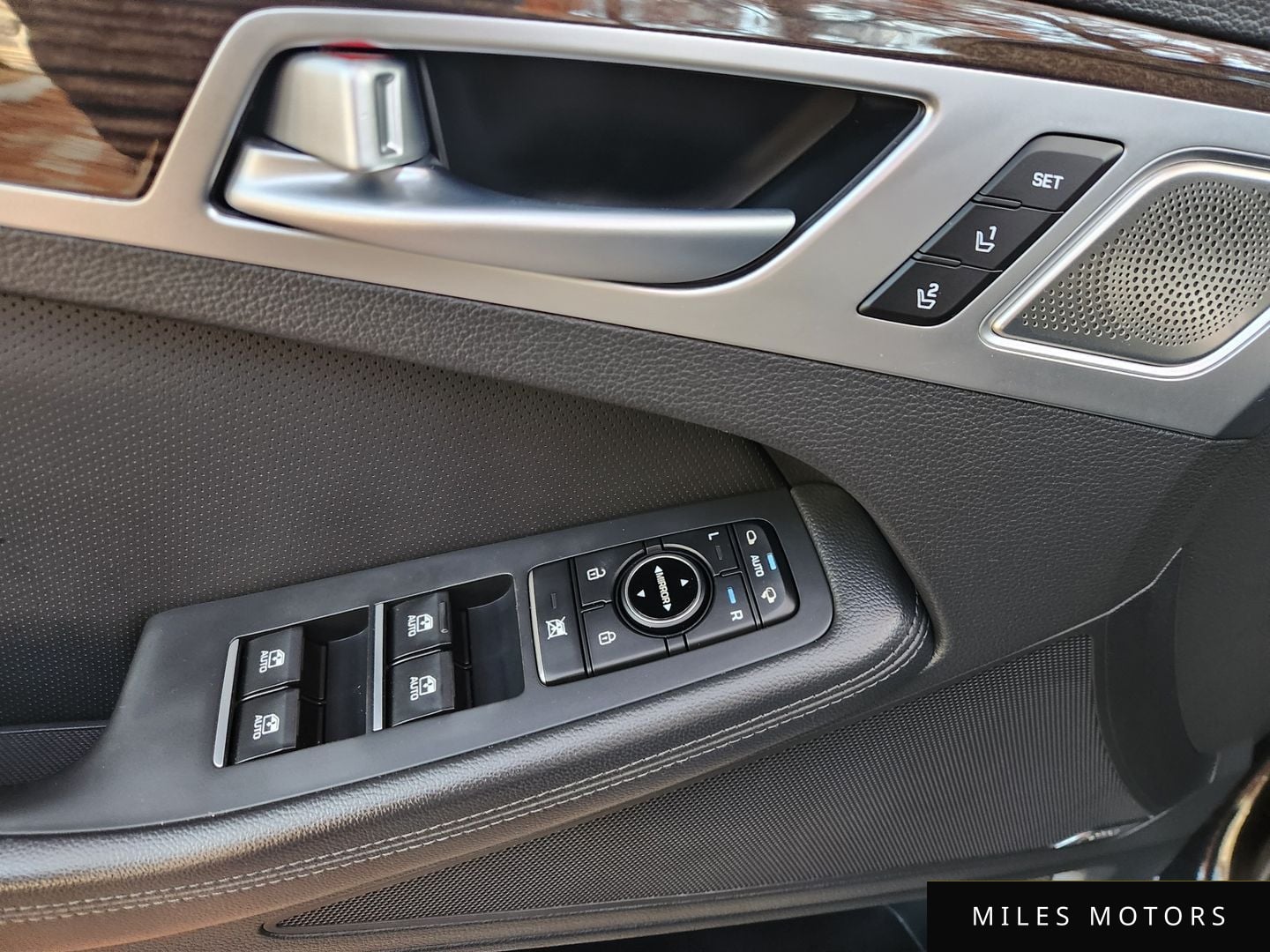 Genesis G80 2018 — миниатюра 11