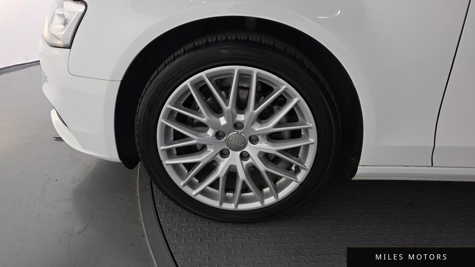Audi A4 2016 — миниатюра 5