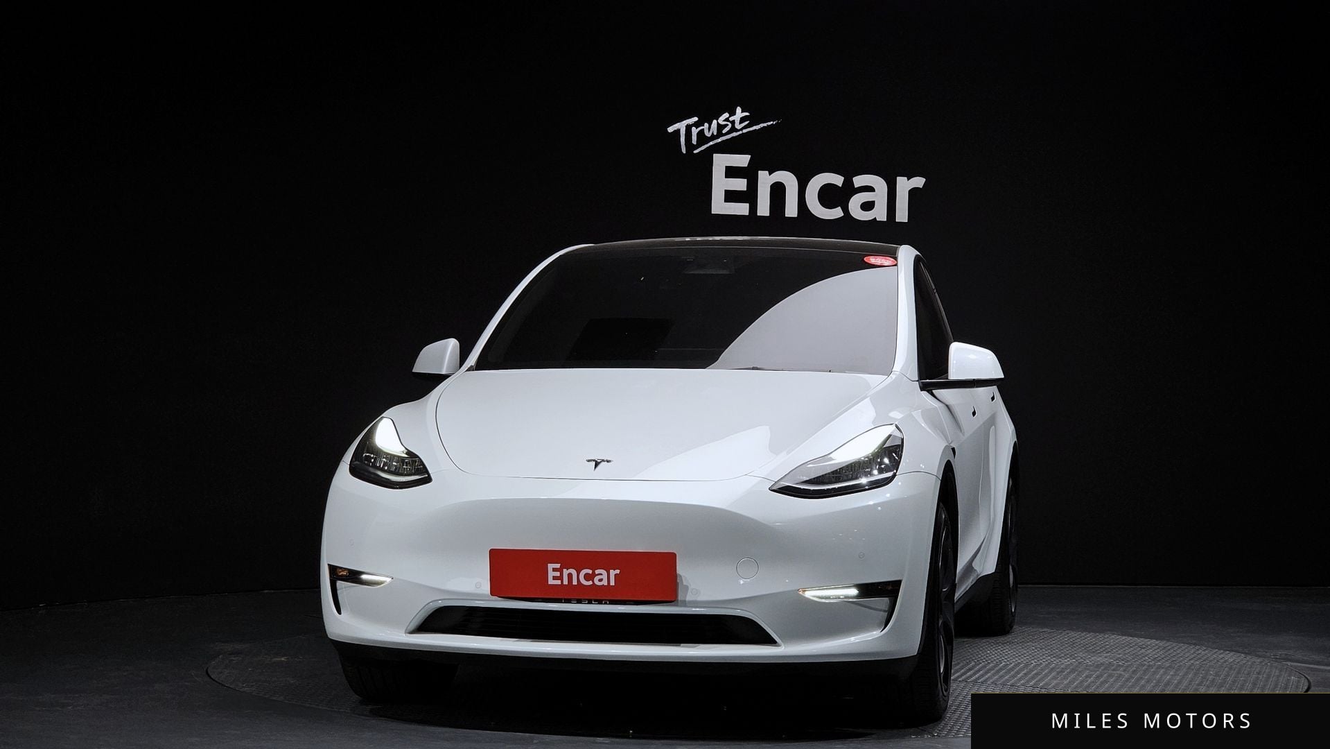 Tesla Model Y 2022 — миниатюра 3