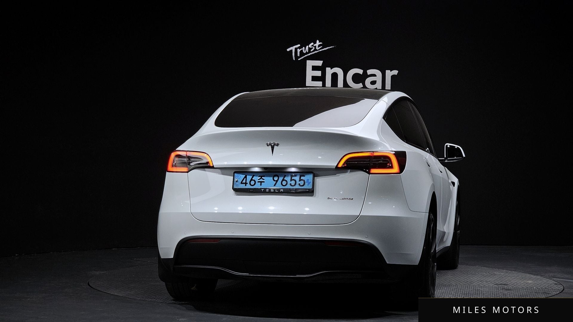 Tesla Model Y 2022 — миниатюра 4