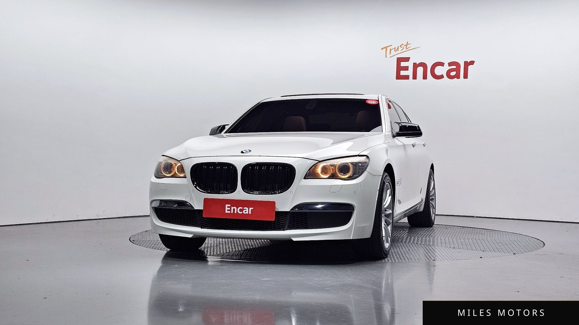 BMW 7 Series (F01) 2010 — миниатюра 3