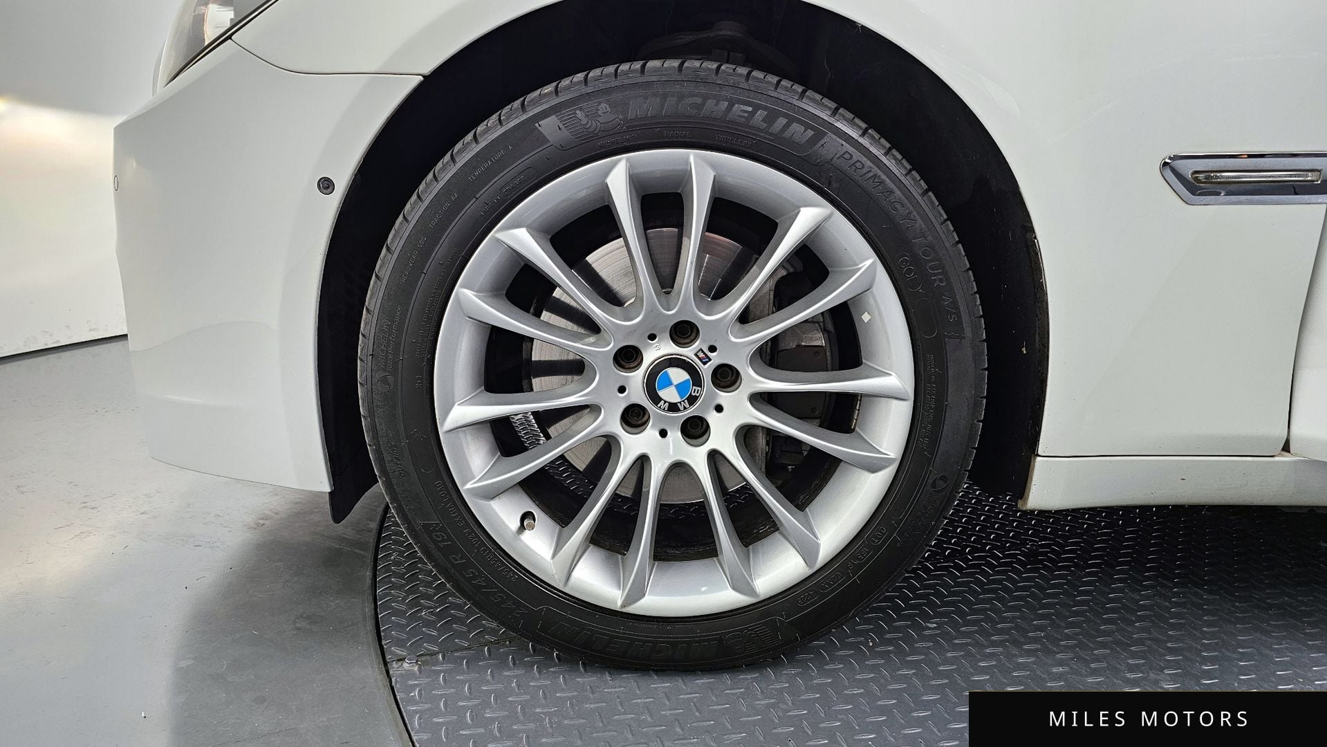 BMW 7 Series (F01) 2010 — миниатюра 5