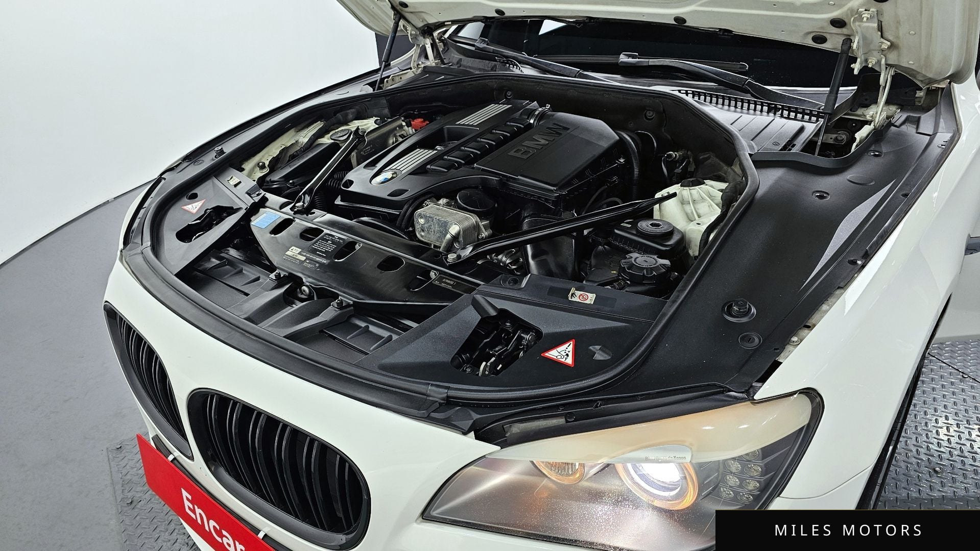 BMW 7 Series (F01) 2010 — миниатюра 6