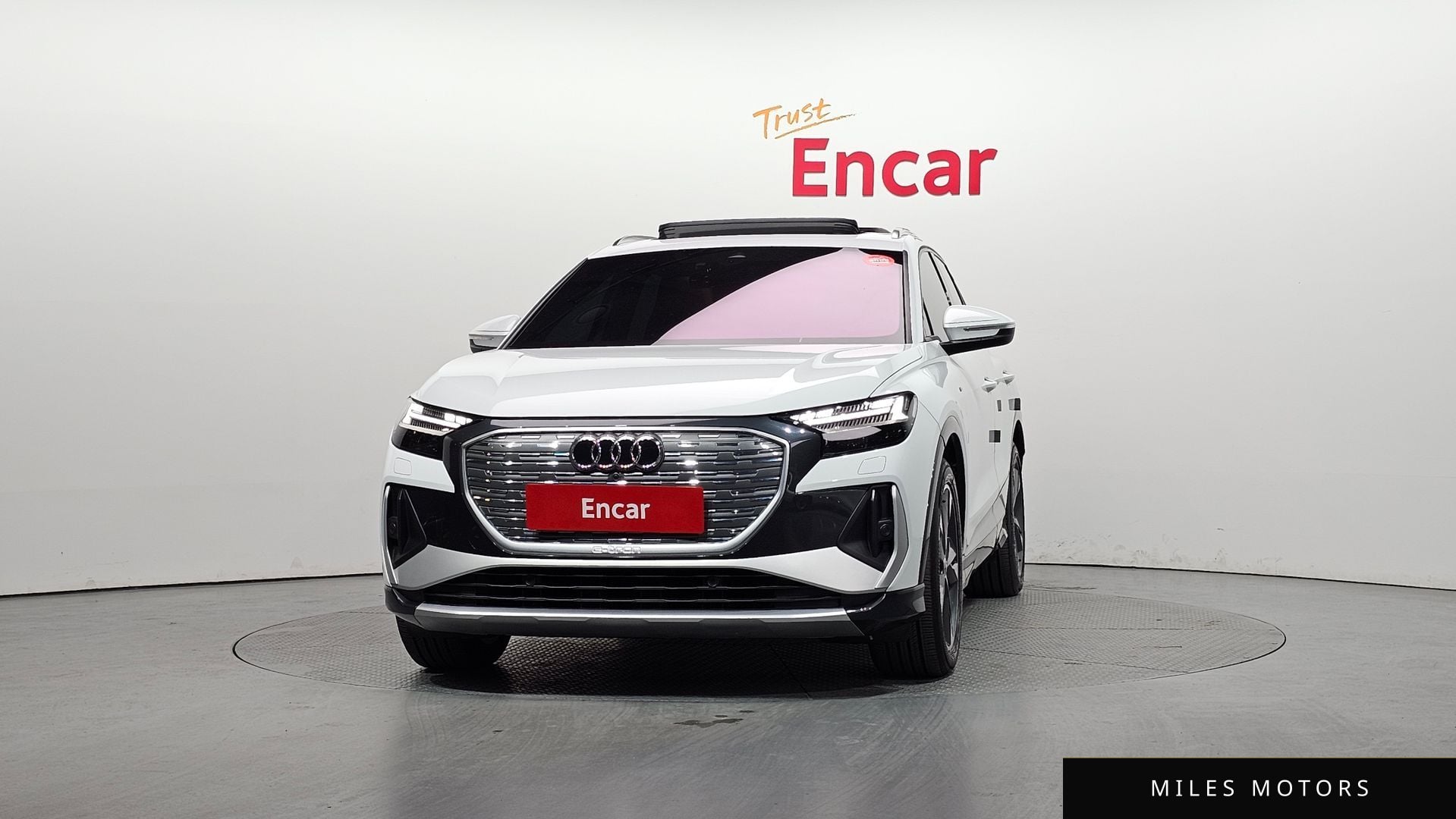 Audi Q4 e-tron 2022 — миниатюра 3