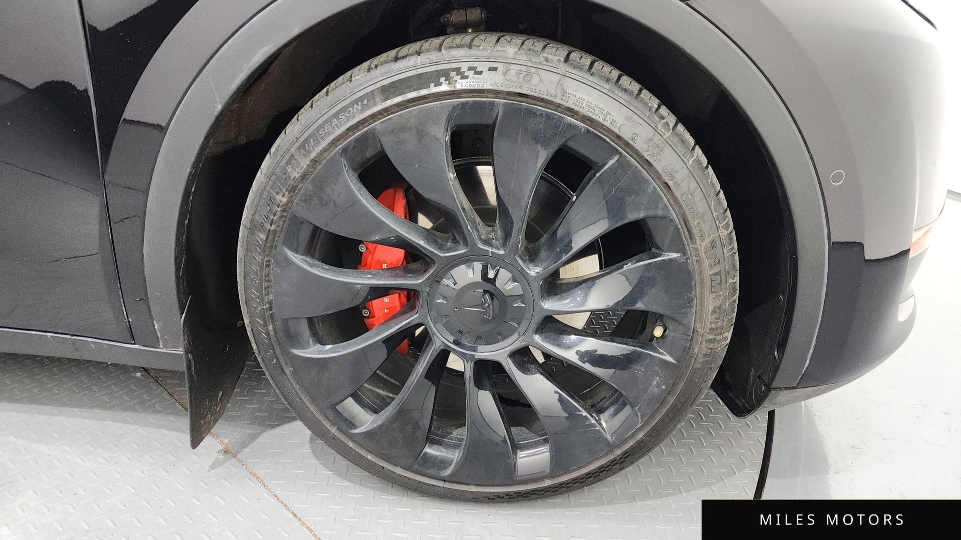Tesla Model Y 2022 — миниатюра 5