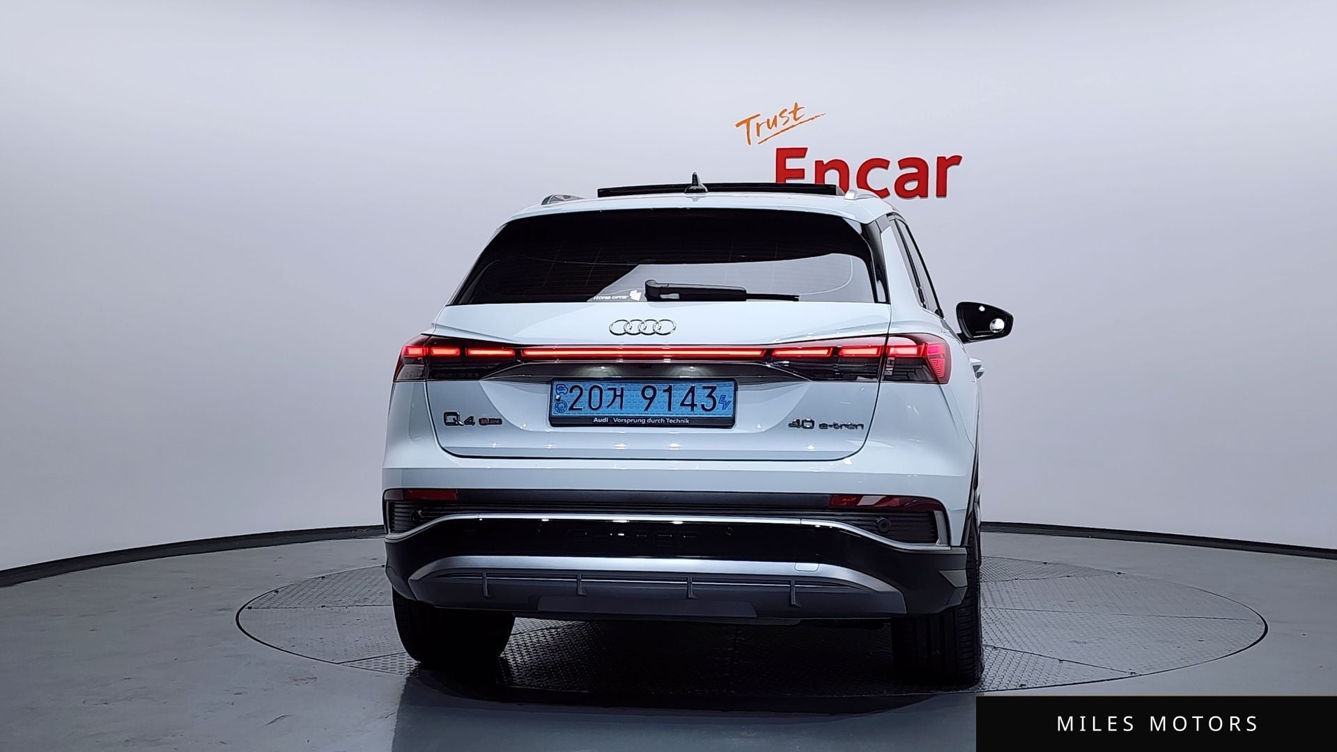 Audi Q4 e-tron 2022 — миниатюра 4