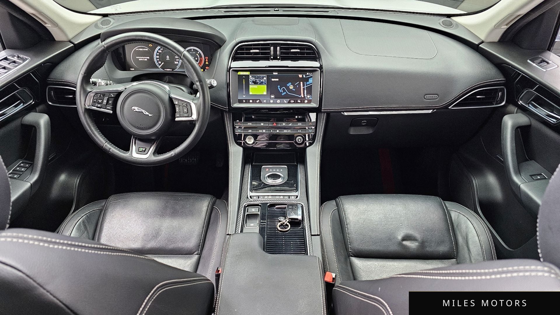 Jaguar F-PACE 2018 — миниатюра 7