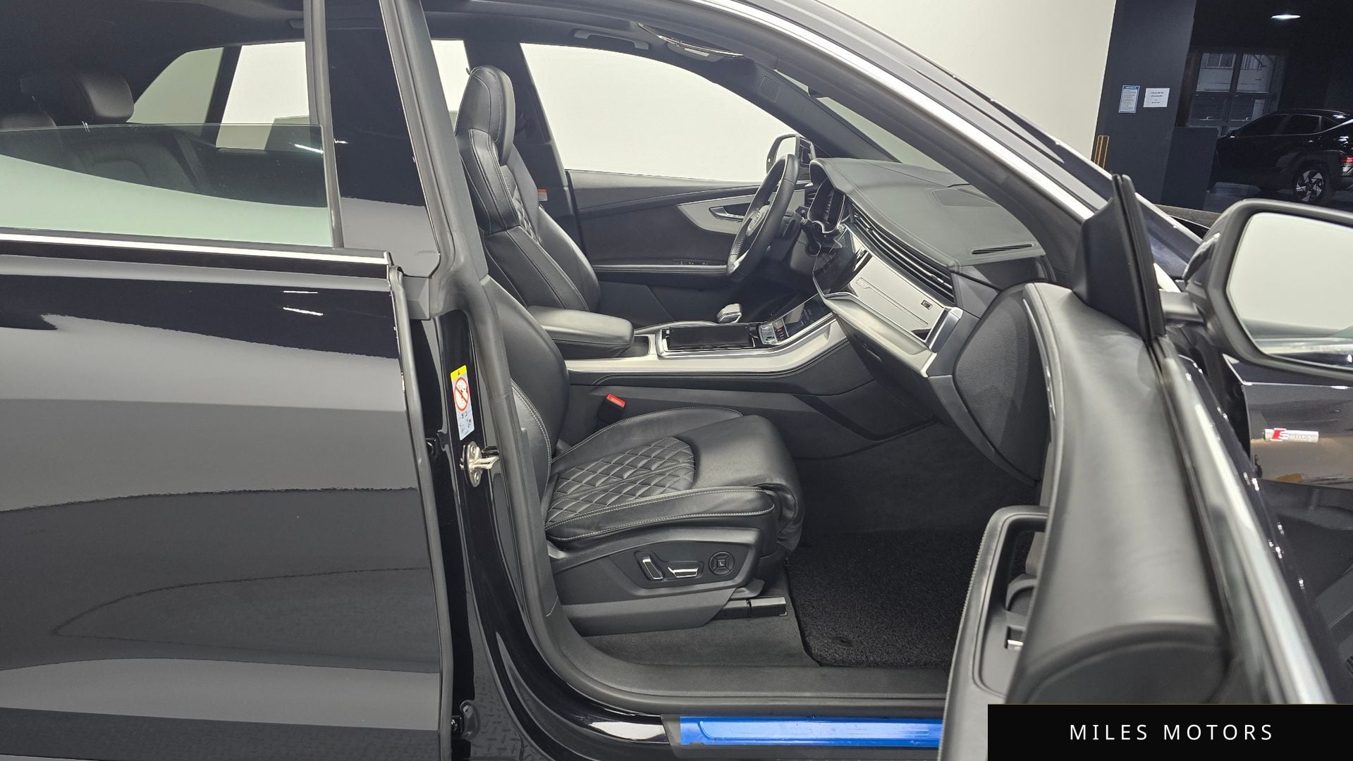 Audi Q8 (4M) 2020 — миниатюра 10