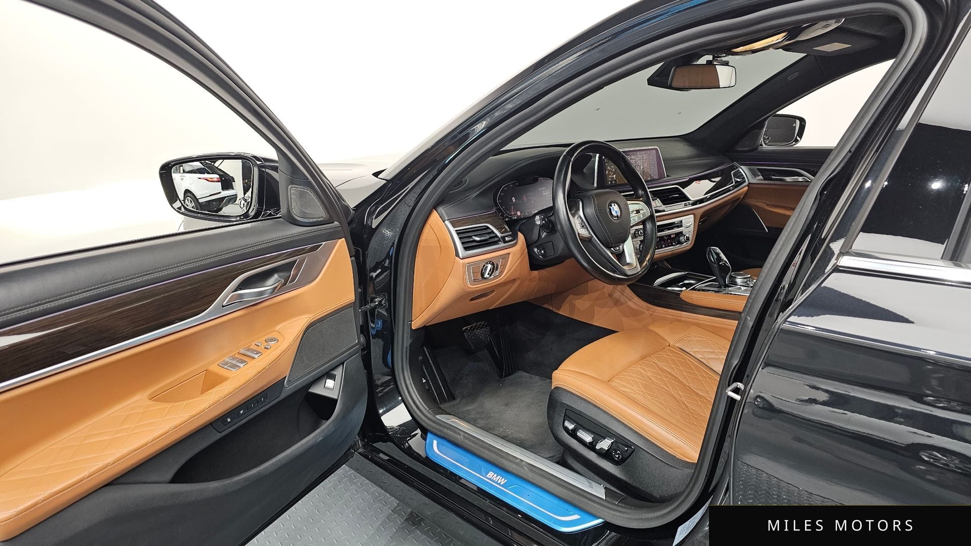 BMW 7 Series (G11) 2020 — миниатюра 10