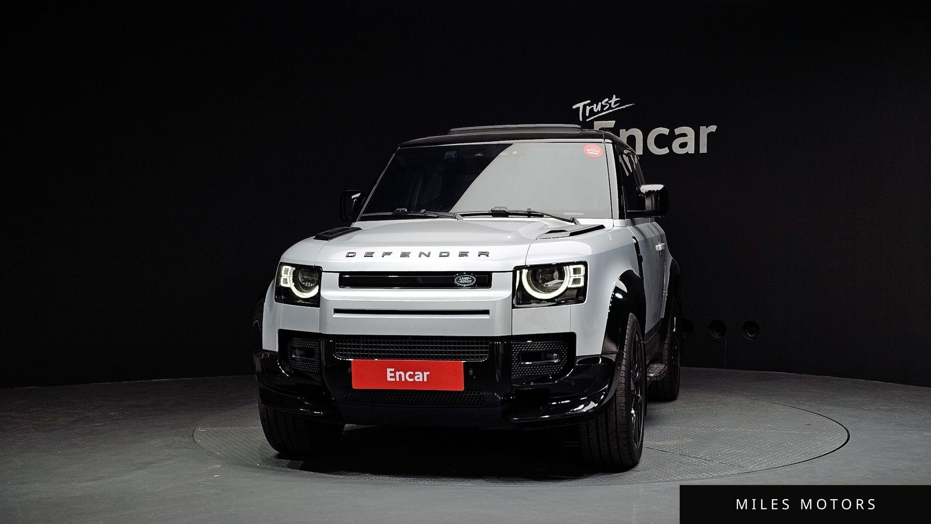 Land Rover Defender 2022 — миниатюра 3
