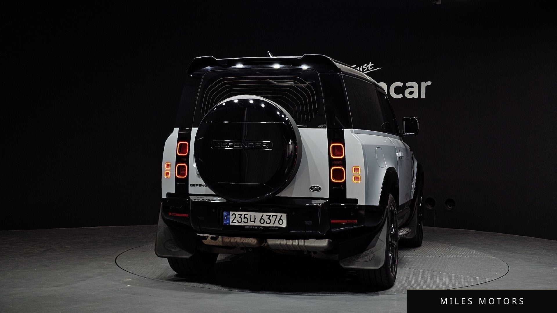 Land Rover Defender 2022 — миниатюра 4